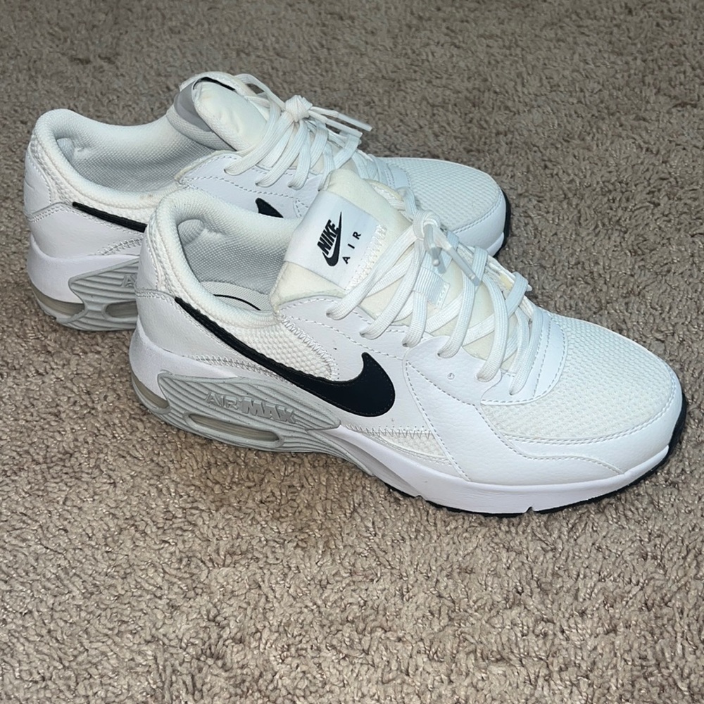 nike air max excee
